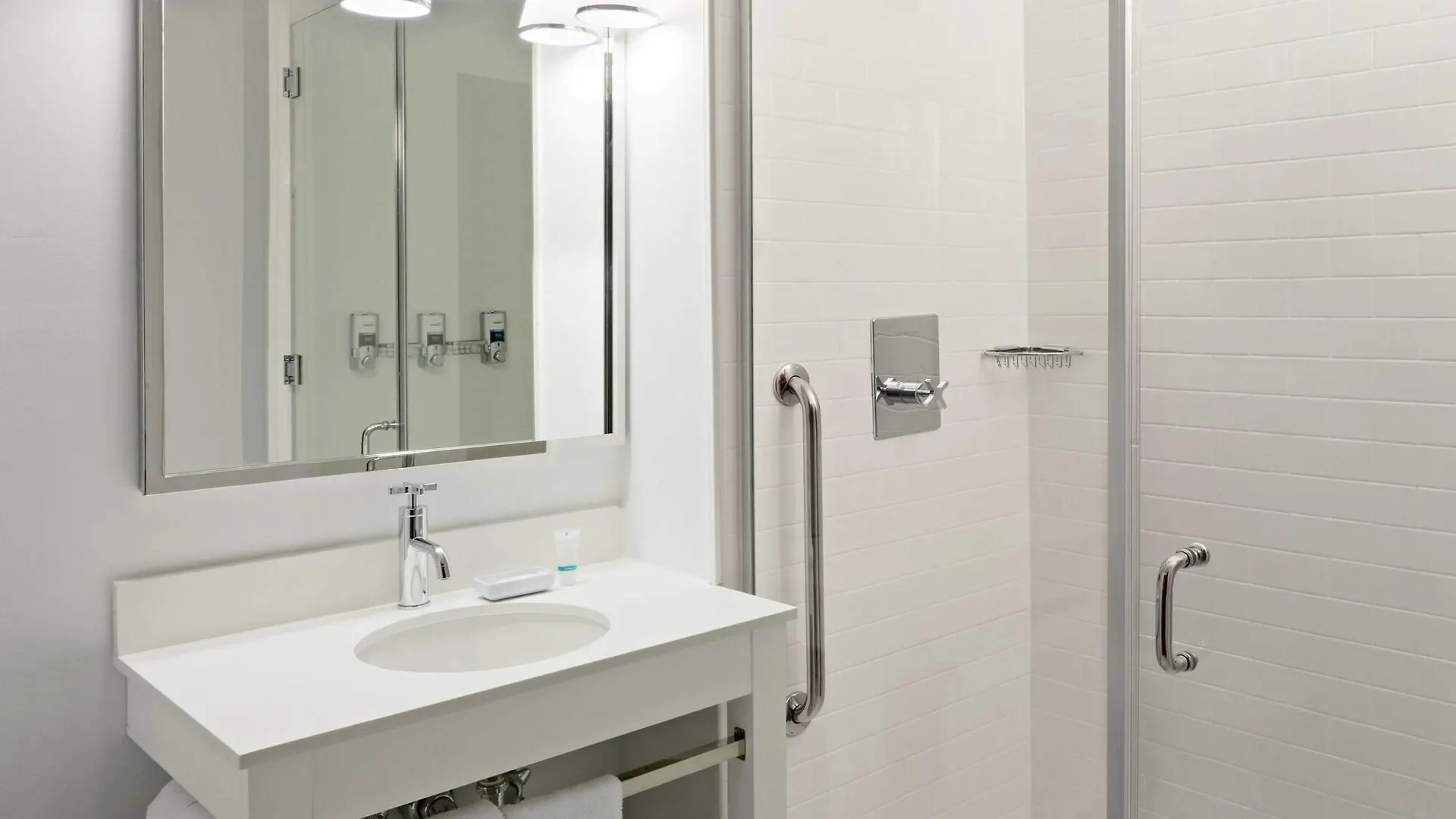 *** Hotell Vista Lic Hotel, Premier Collection By Best Western New York USA